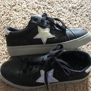 Time and Tru Star Sneakers